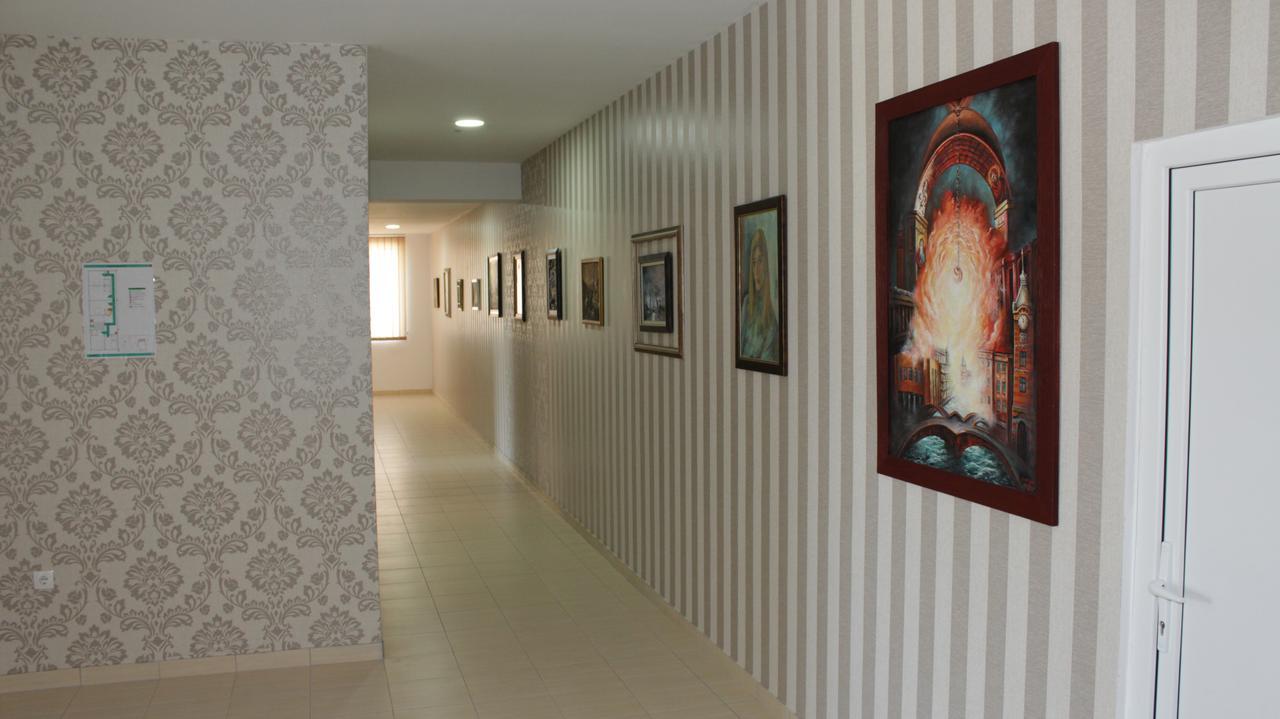 Garni Hotel Saradis Kruševac Exterior foto