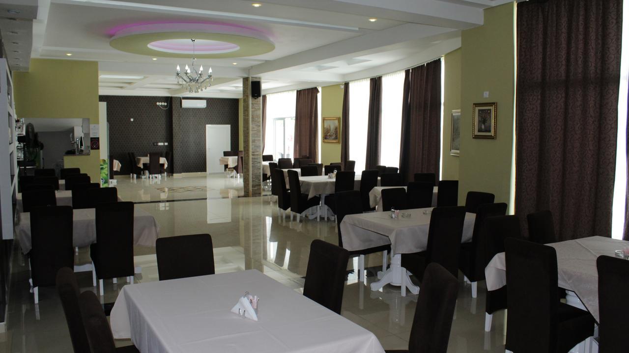 Garni Hotel Saradis Kruševac Exterior foto