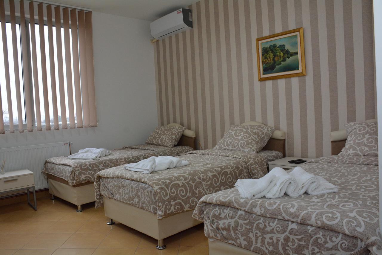 Garni Hotel Saradis Kruševac Exterior foto