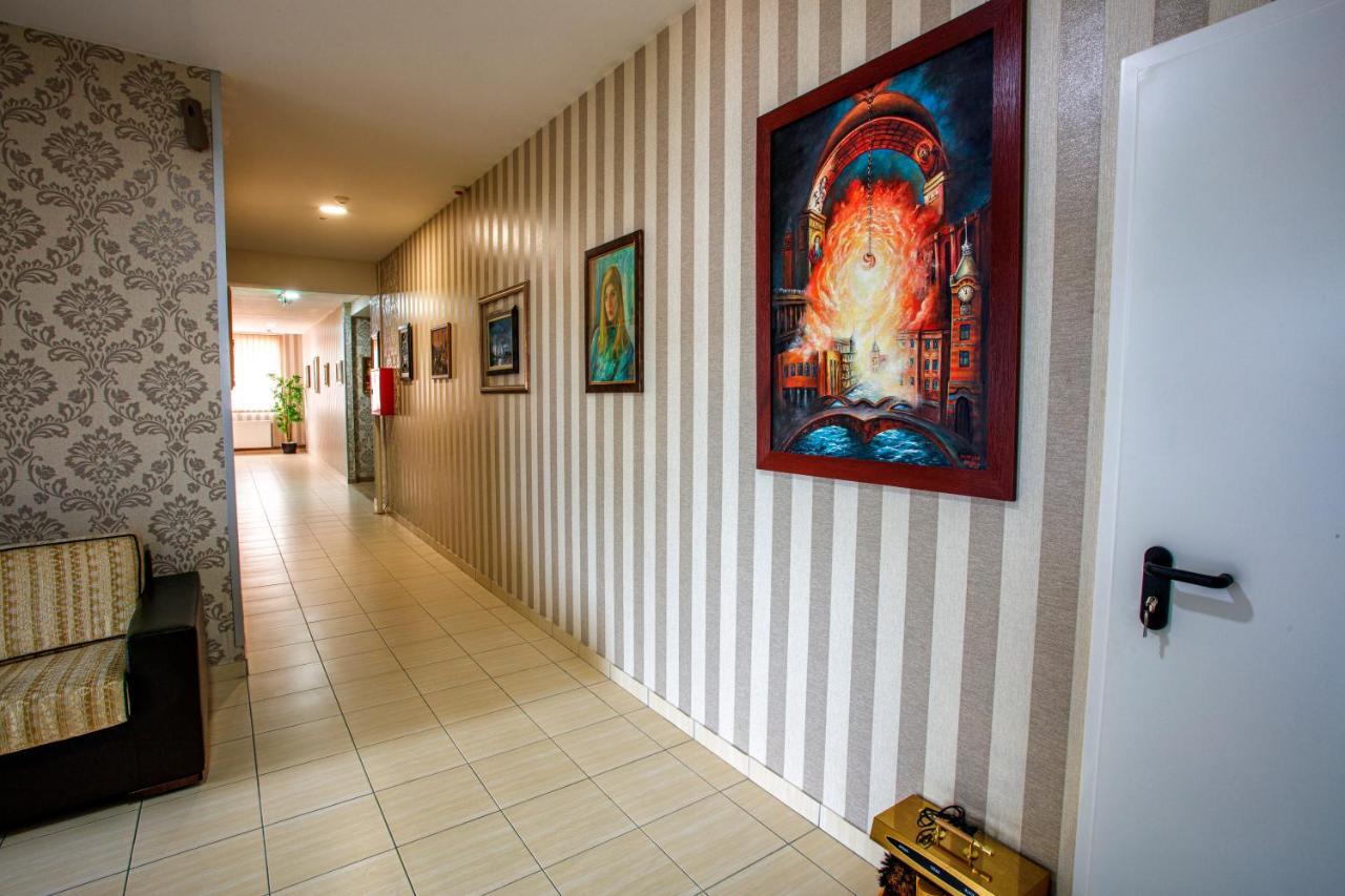 Garni Hotel Saradis Kruševac Exterior foto